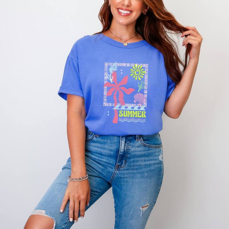 Simply Sage Market レディース トップス ティーシャツ 刷り上げる グラフィック Simply Sage Market Summer Icons Colorful Puff Print - Women\u0027s Garment Dyed Graphic T-Shirt Flo Blue 青碧