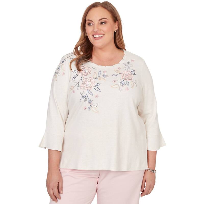 アルフレッド ダナー レディース トップス Tシャツ フラワー柄 プラスサイズ レース フラワー Plusize Alfredunner Interlaced Neck Floral Three Quarter Sleeve Top Light Oatmeal オートミール｜ReVida 店