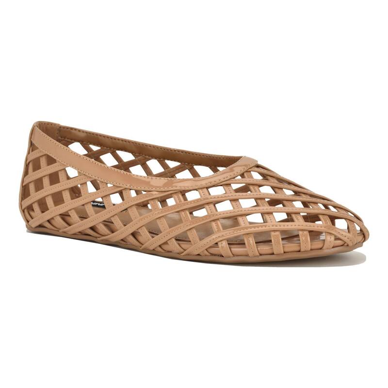 ナインウェスト レディース シューズ サンダル Nine West Dippy Women\u0027s Woven Round Toe Slip-On Flats Brown 赤銅色