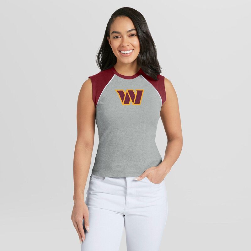お召しもの バイ エリン アンド濫りがわしい レディース トップス プルオーバー クロップド Women\u0027s WEAR by Erin Andrews Heather Gray Washington Commanders Cropped Raglan Tank Top Wft Grey 薄墨色