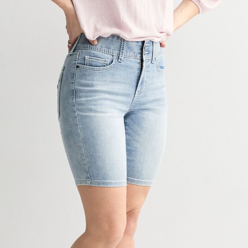 アプトナイン レディース ボトムス ハーフパンツ・ショーツ ショートパンツ Women's Apt. 9 Tummy Controlight Wash Bermuda Shorts Light Wash|ReVida 店