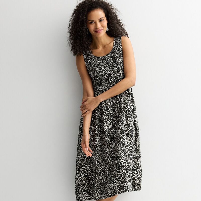 クロフト＆バロー レディース トップス 衣装 midi シャーリング Women\u0027s Croft \u0026 Barrow Smocked Midi Dress Black Inky Foliage 黒いこと