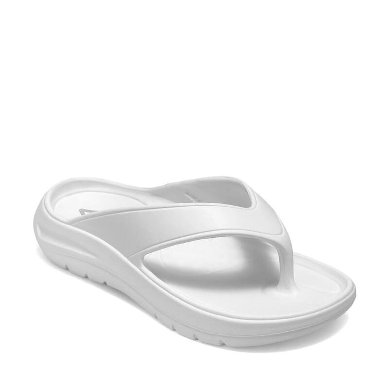 エアロソールズ レディース シューズ サンダル Aerosoles Clarence Women'sport Flip Flops Whiteva ホワイト｜ReVida 店