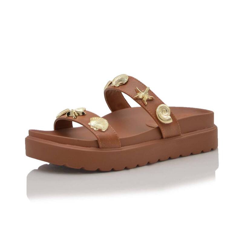 F.C デザイン レディース シューズ サンダル プラットフォーム F.C Design Double Strap Slide Sandal with Shell Embellishments and Platform Sole Tan タン｜ReVida 店