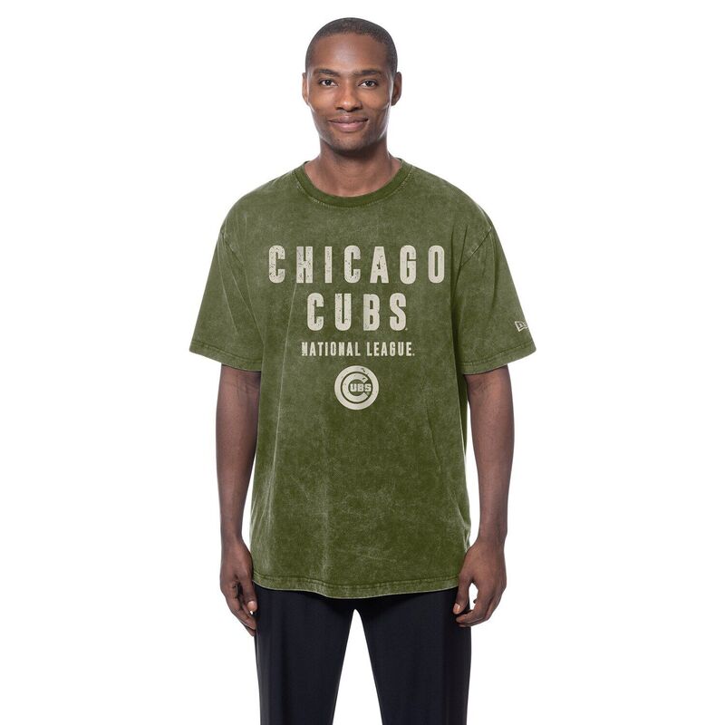 ニューエラ メンズ トップス Tシャツ Men's New Era Olive Chicago Cubs 2026 Armed Forces Day T-Shirt Cub Multi マルチカラー｜ReVida 店