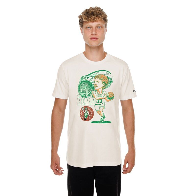 ニューエラ メンズ トップス Tシャツ グラフィック Men's New Era Larry Bird Cream Boston Celtics Player Graphic T-Shirt Cel Beige ベージュ｜ReVida 店