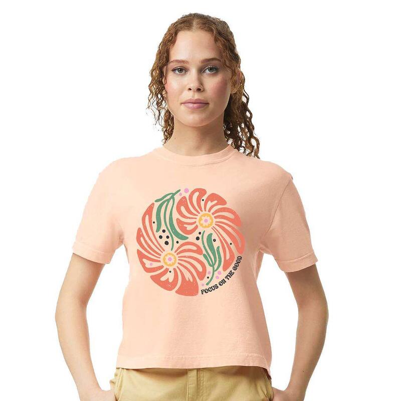 Simply Sage Market レディース トップス ティーシャツ 伸び伸びする相応う クロップド Simply Sage Market Boho Flowers Circle Relaxed Fit Cropped Tee Peachy Tシャツ・カットソー-レディースファッション