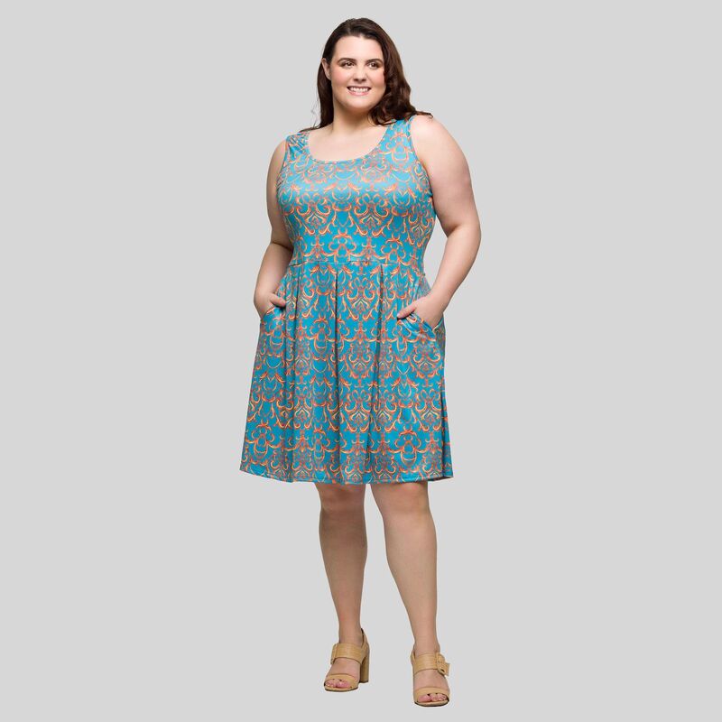 24 セブンコンフォート レディース トップス ワンピース ひざ丈 プラスサイズ プリーツ ノースリーブ Plusize 24Seven Comfort Apparel Sleeveless Pleated Knee Length Dress Blue Multi ブルー