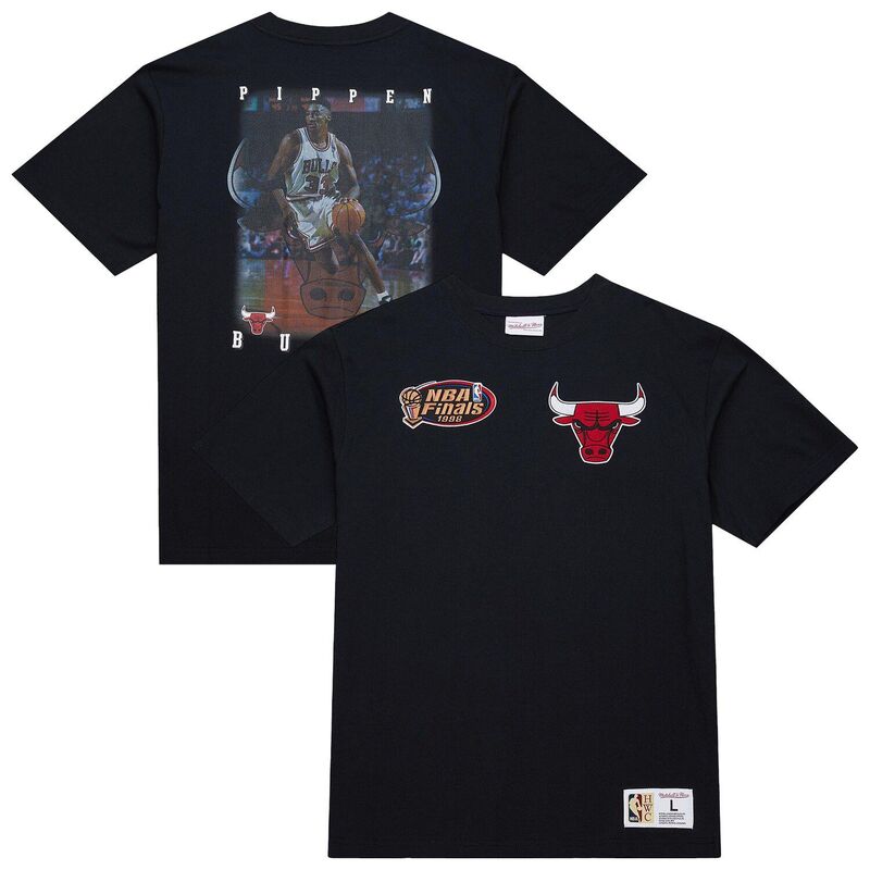 ミッチェル&ネス メンズ トップス Tシャツ Men'sMitchell & Nesscottie Pippen Black Chicago Bulls Hardwood Classics NBA Legends T-Shirt Bul Black ブラック