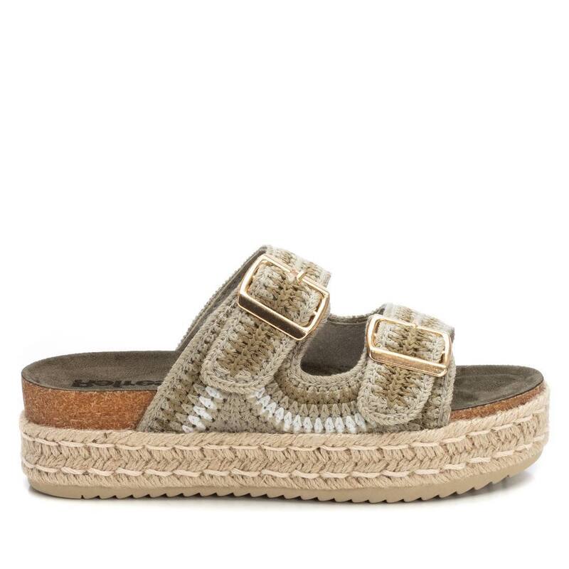 リフレッシュ レディース シューズ サンダル Refresh Women's Cork Footbed Crochet Sandals By Xti 172760 Kakhi