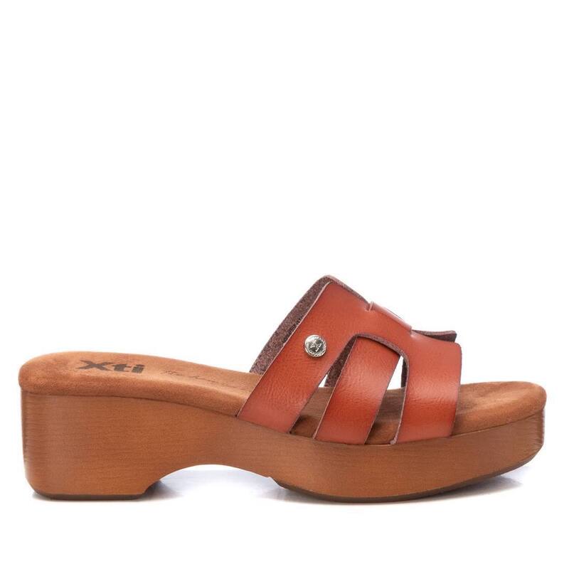 キシタイ レディース シューズ サンダル プラットフォーム Xti Women'slip on Platform Sandals 143354 Camel キャメル