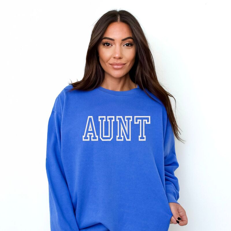 Simply Sage Market レディース トップス Tシャツ スウェット 刺繍 Simply Sage Market Embroidered Aunt Outline Garment Dyed Sweatshirt Flo Blue ブルー