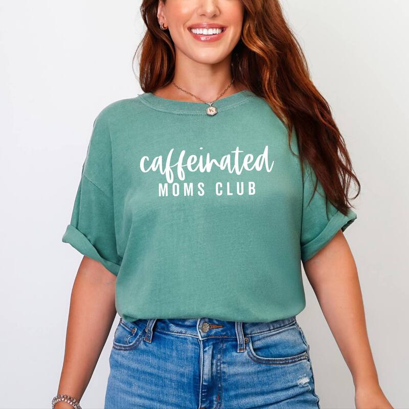 Simply Sage Market レディース トップス ティーシャツ Simply Sage Market Caffeinated Moms Club Garment Dyed Tee Light Green 緑であること レディースファッション-Tシャツ・カットソー