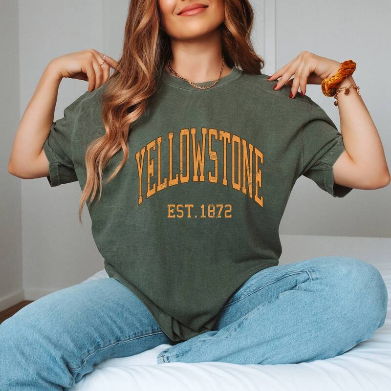 Simply Sage Market レディース トップス ティーシャツ Simply Sage Market Yellowstonest. 1872 Garment Dyed Tee Moss サルヴィア トップス-Tシャツ・カットソー