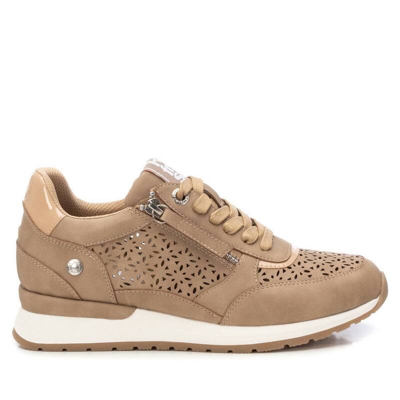 リフレッシュ レディース シューズ スニーカー Refresh Collection Women\'s Casual Sneakers By XTI Dark Beige ベージュ