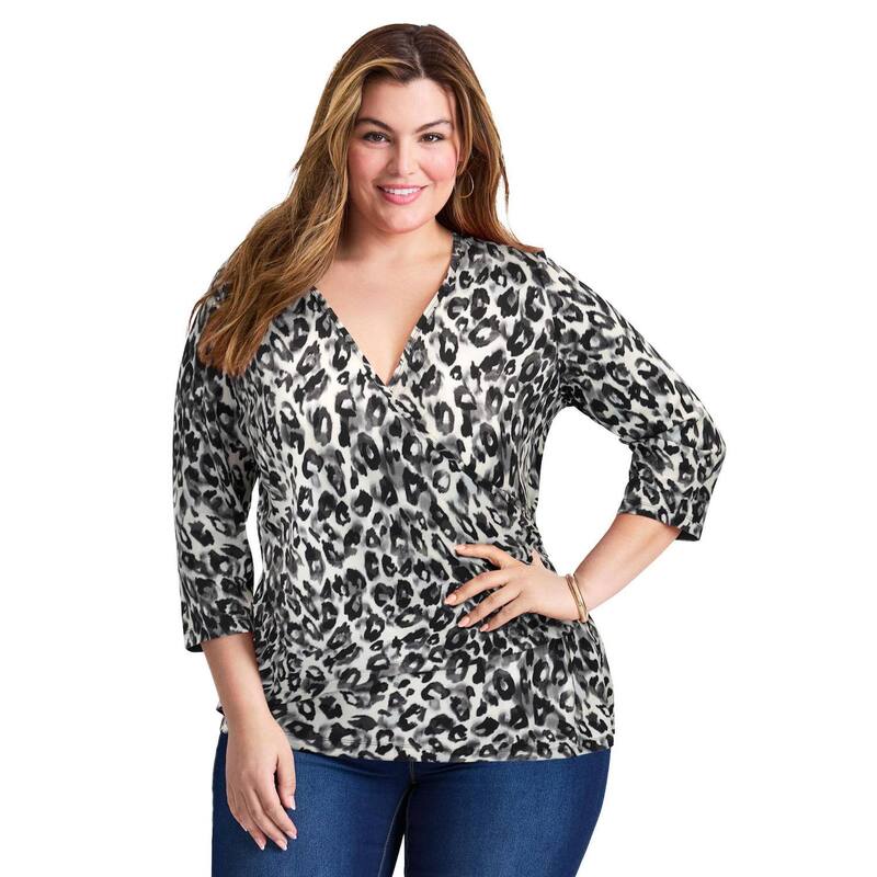 アベニュー レディース トップス シャツ プラスサイズ ギャザー Avenue Women's Plusize Side Ruched Faux Wrap Top Black Animal ブラック