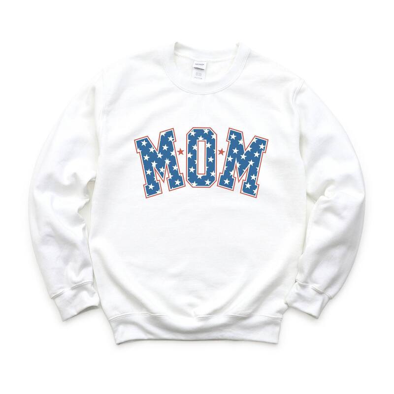 Simply Sage Market レディース トップス Tシャツ スウェット Simply Sage Market Patriotic Mom Varsity Sweatshirt White ホワイト