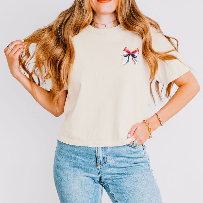 Simply Sage Market レディース トップス ティーシャツ Simply Sage Market Patriotic Bow Star Coquette Boxy Crop Top Ivory 象牙色 Tシャツ・カットソー-レディースファッション-トップス
