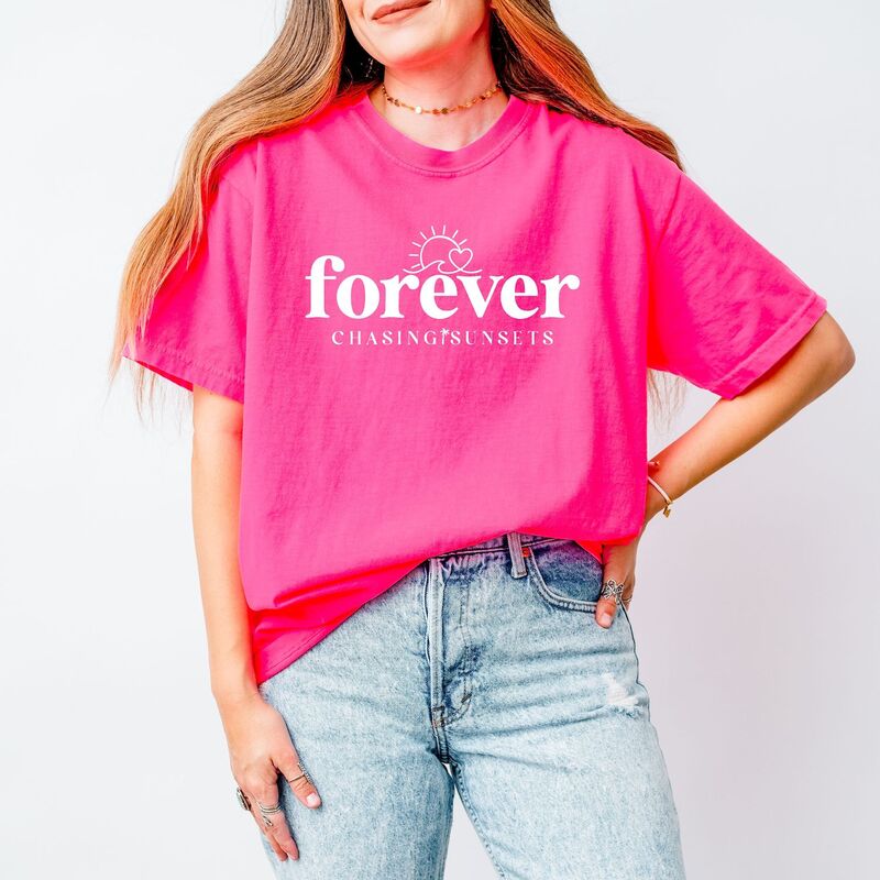 Simply Sage Market レディース トップス ティーシャツ Simply Sage Market Forever Chasing Sunsetsun Garment Dyed Tee Neon Pink サクラ色 Tシャツ・カットソー-トップス