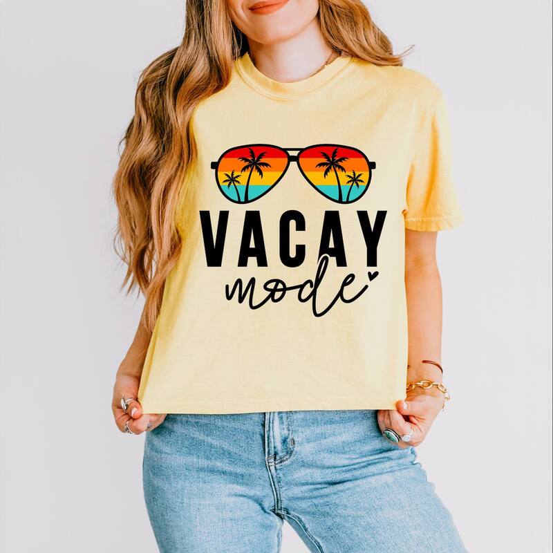 Simply Sage Market レディース トップス ティーシャツ Simply Sage Market Vacay Mode Sunglasses Boxy Crop Top Butter サルヴィア トップス-Tシャツ・カットソー