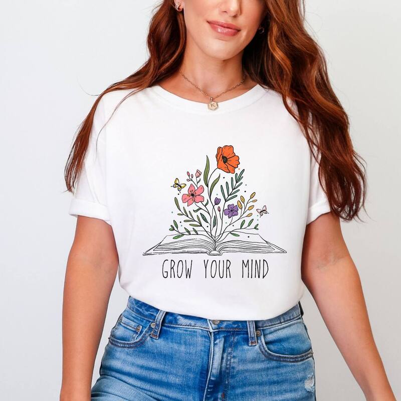Simply Sage Market レディース トップス ティーシャツ お花柄 お花 Simply Sage Market Grow Your Mind Floral Garment Dyed Tee White 白いこと Tシャツ・カットソー-トップス