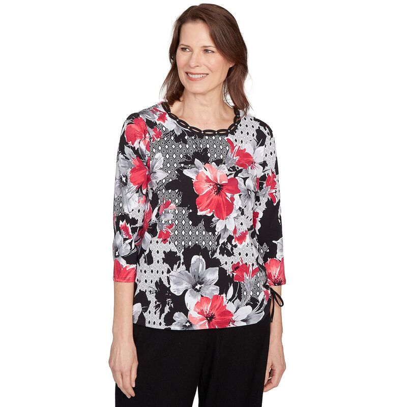 アルフレッド ダナー レディース トップス Tシャツ フラワー柄 パッチワーク フラワー Women's Alfredunner Patchwork Diamond Floral Top Red レッド