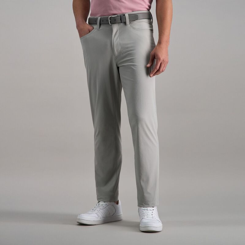 ハガー メンズ ボトムス カジュアルパンツ ナイロン Men's Haggar Sport Performance Straight Fit Nylon Tech Pants Light Grey グレー