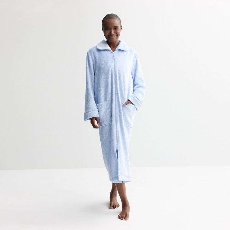 クロフト＆バロー レディース アンダーウェア ナイトウェア プラスサイズ Women's Croft & Barrow Long Plush Zip Front Robe Blue Snowflake Damask ブルー