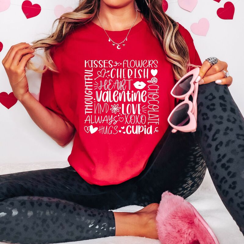 Simply Sage Market レディース トップス ティーシャツ Simply Sage Market Valentine Collage Garment Dyed Tee Red 赤いこと トップス-Tシャツ・カットソー