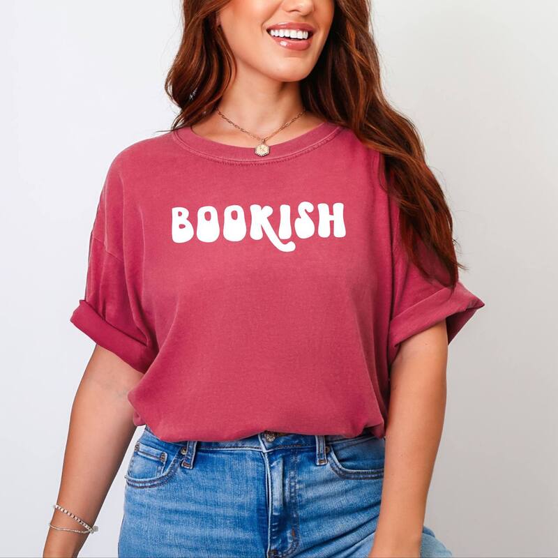 Simply Sage Market レディース トップス ティーシャツ Simply Sage Market Bookish Retro Garment Dyed Tee Crimson クリムゾン Tシャツ・カットソー-トップス-レディースファッション