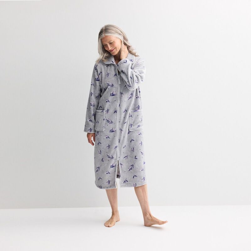 クロフト＆バロー レディース アンダーウェア ナイトウェア プラスサイズ プチ Petite Croft & Barrow Long Plush Zip Front Robe Jolly Berries