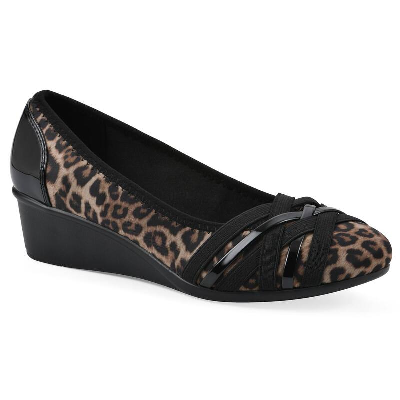 クリフバイホワイトマウンテン レディース シューズ パンプス Women's Cliffs by White Mountain Bowie Women's Wedges Tan Leopard Print タン