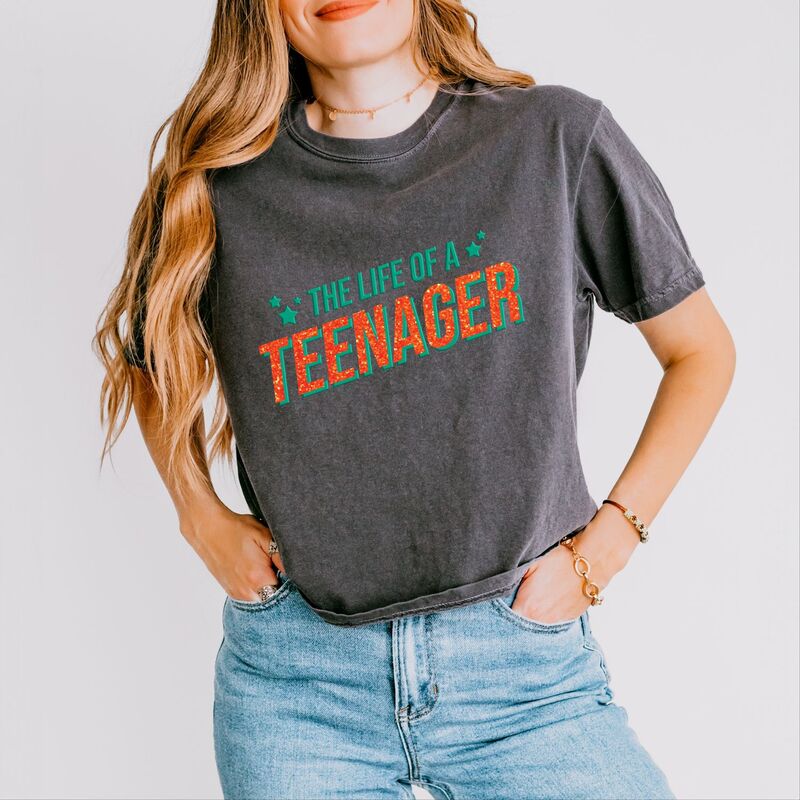 Simply Sage Market レディース トップス ティーシャツ Simply Sage Markethe Life Of A Teenager Puff/Glitter - Womens Boxy Crop Topepper トップス-レディースファッション-Tシャツ・カットソー