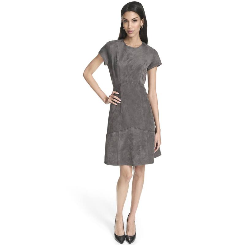 アンドリューマーク レディース トップス ワンピースエード Women's Andrew Marc Short Sleeve Faux Suede Sheath Dresslate スレート|ReVida 店