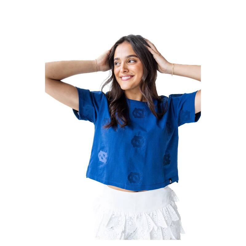 アンブランデッド レディース トップス Tシャツ プリント クロップド ヒール Unbranded Women Gameday Social Navy North Carolina Tar Heels Allover Print Heavyweight Cropped T-Shirt Unc Navy ネイビー