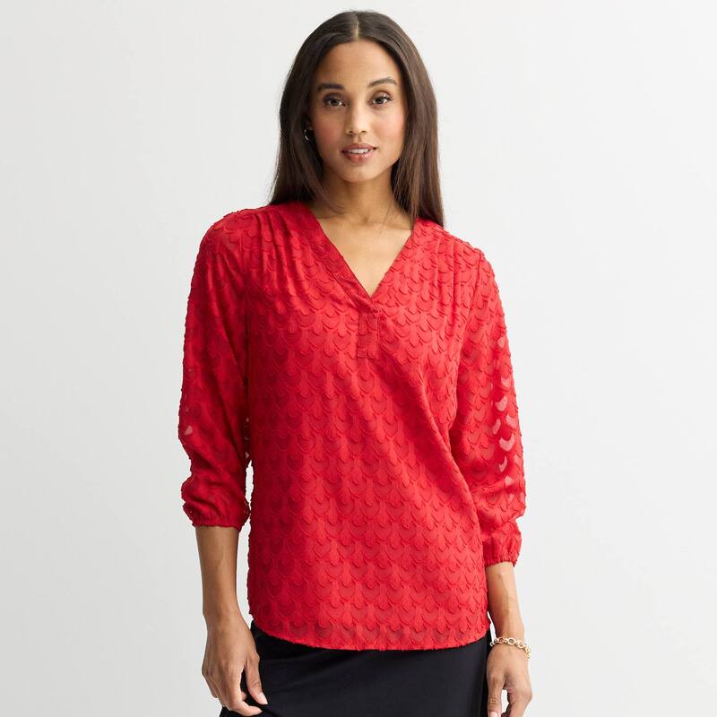 クロフト＆バロー レディース トップス シャツ Vネック シフォン ブラウス Women's Croft & Barrow V-Neck Chiffon Blouse Inviting Red レッド