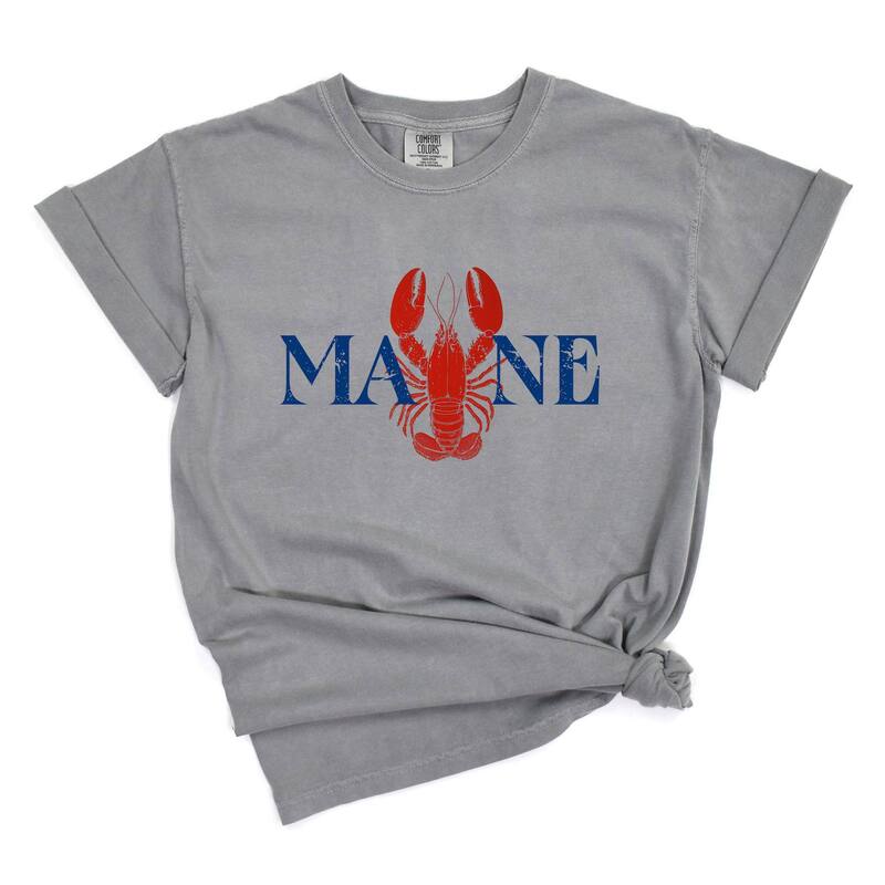 Simply Sage Market レディース トップス ティーシャツ グラフィック Simply Sage Market Maine Lobster - Women\u0027s Garment Dyed Graphic T-Shirt Grey 薄墨色 トップス-レディースファッション