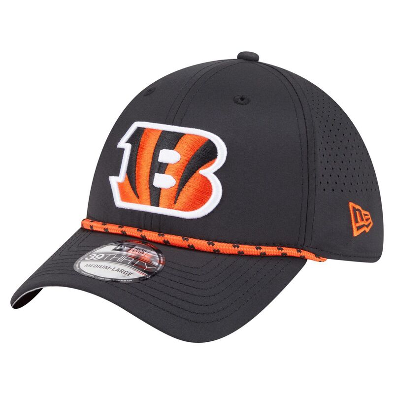 ニューエラ メンズ アクセサリー 帽子 Men's New Era Black Cincinnati Bengals Perforated 39THIRTY Flex Hat Bng Black ブラック