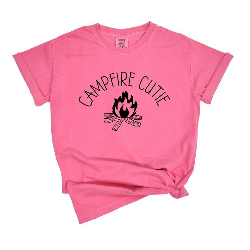 Simply Sage Market レディース トップス ティーシャツ Simply Sage Market Campfire Cutie Garment Dyed Tees Crunchberry レディースファッション-トップス-Tシャツ・カットソー