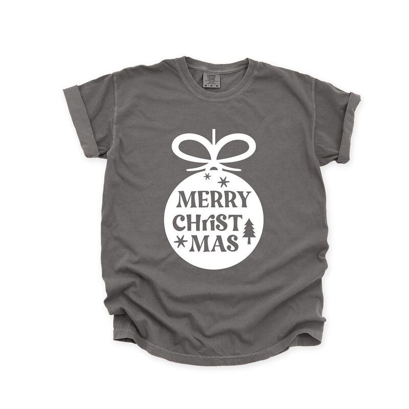 Simply Sage Market レディース トップス ティーシャツ Simply Sage Market Merry Christmas Ornament Garment Dyed Tees Pepper Tシャツ・カットソー-トップス