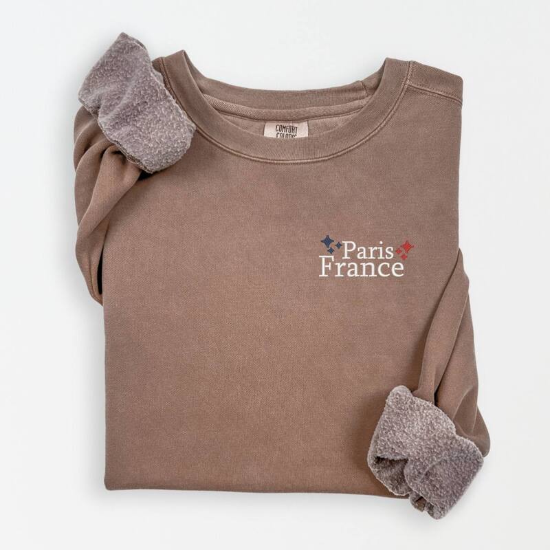 Simply Sage Market レディース トップス プルオーバー 汗水 刺しゅう Simply Sage Market Embroidered Paris France Stars Lightweight Garment Dyed Sweatshirt Espresso サルヴィア