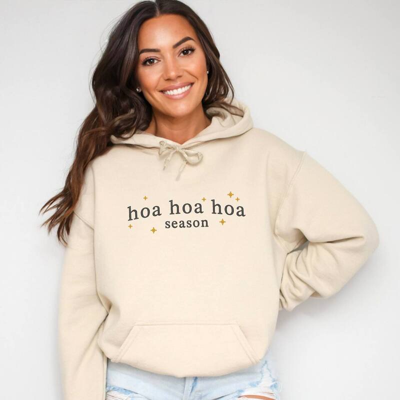 Simply Sage Market レディース トップス プルオーバー 刺しゅう パーカー グラフィック Simply Sage Market Embroidered Hoa Season - Women\u0027s Graphic Hoodie Dust