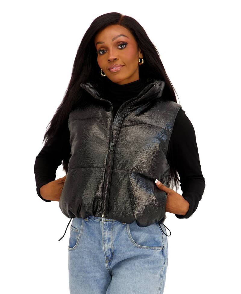 マッデンガール レディース アウター ジャケット・ブルゾン ベスト クロップド Juniors' madden girl Cropped Puffer Vest Black Snake ブラック