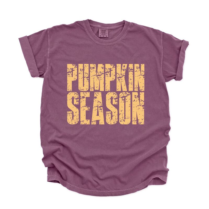Simply Sage Market レディース トップス ティーシャツ グラフィック Simply Sage Market Pumpkin Season Block Distressed - Women\u0027s Garment Dyed Graphic T-Shirt Berry レディースファッション-Tシャツ・カットソー