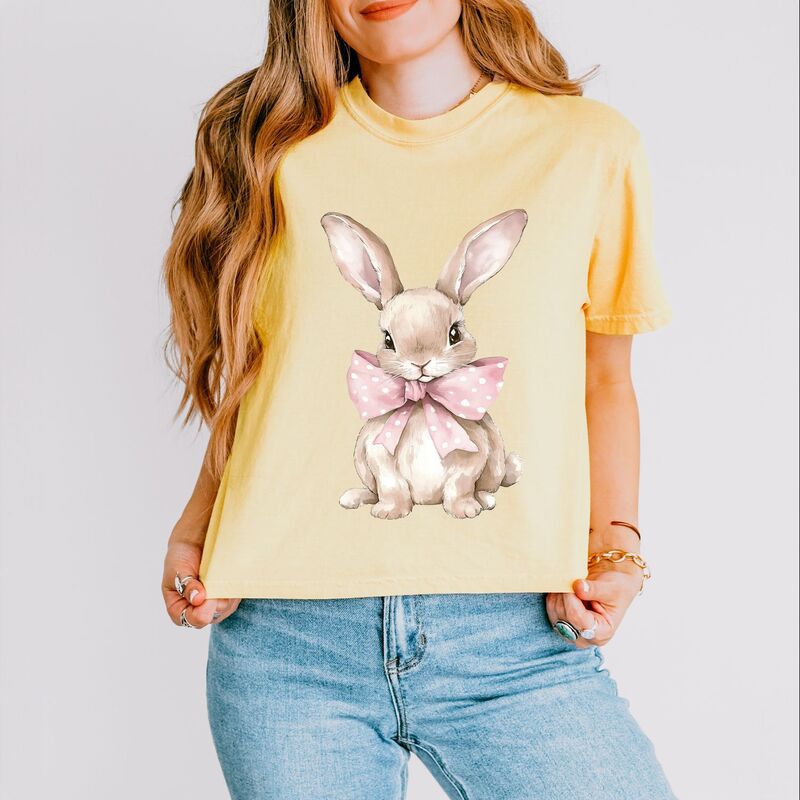 Simply Sage Market レディース トップス ティーシャツ グラフィック Simply Sage Market Bunny Watercolor With Bow - Women\u0027s Boxy Crop Top Graphic T-Shirt Butter レディースファッション-トップス-Tシャツ・カットソー