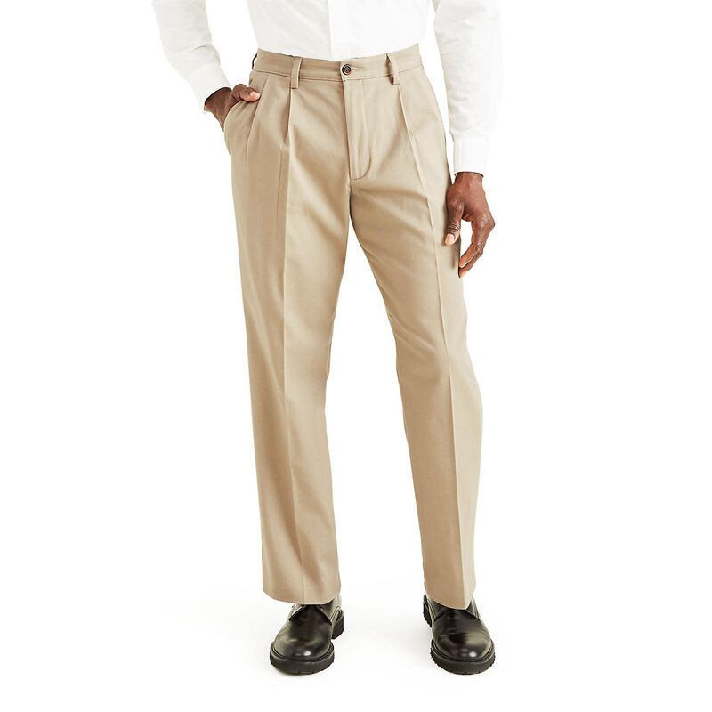 ドッカーズ メンズ ボトムス カジュアルパンツ プリーツ Men's Dockerstretch Easy Khaki Classic-Fit Pleated Pants Khaki カーキ