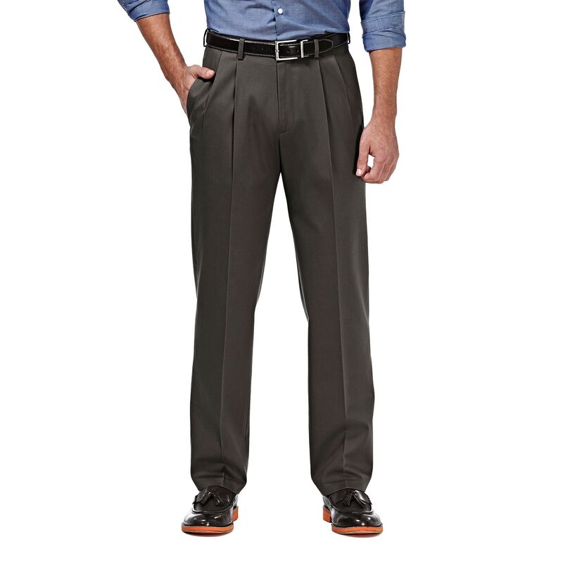 ハガー メンズ ボトムス カジュアルパンツ プリーツ Men ’ s Haggar Premium No-Iron Khaki Stretch Classic-Fit Pleated Expandable Waist Pants Dark Gray グレー 12,226円