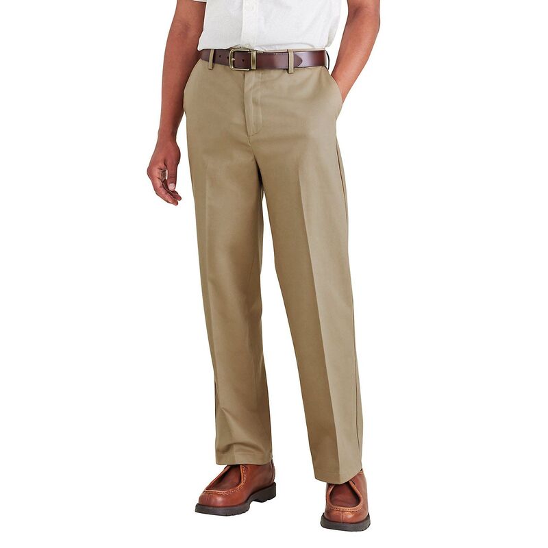 ドッカーズ メンズ ボトムス カジュアルパンツ Men's Dockersignature Iron Free Stain Defenderelaxed-Fit Khaki Pants British Khaki カーキ
