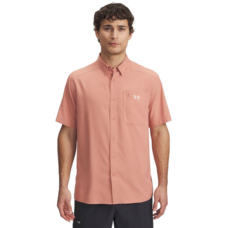 アンダーアーマー メンズ トップス プルオーバー 落ち込む Men\u0027s Under Armour UPF 30 Driftide 2.0 Fitted Performance Short Sleeve Button-Down Shirt Canyon Pink サクラ色