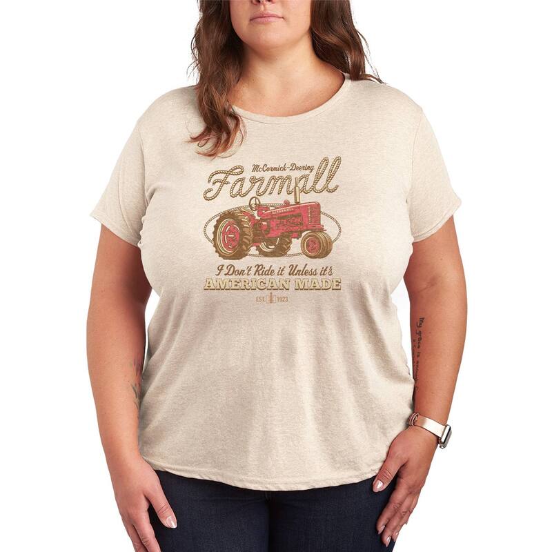 アニメキャラクター レディース トップス Tシャツ プラスサイズ グラフィック Licensed Character Plusize Case IH Western Farmall American Made Graphic Tee Beige ベージュ